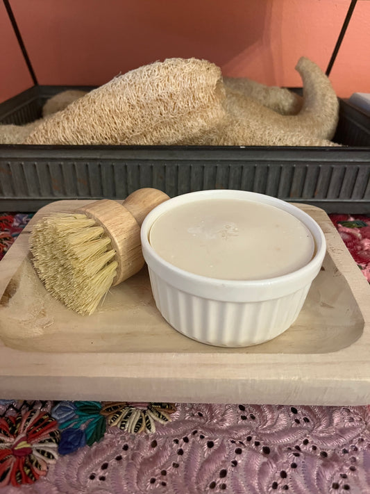 Spiced orange dish soap with Brush